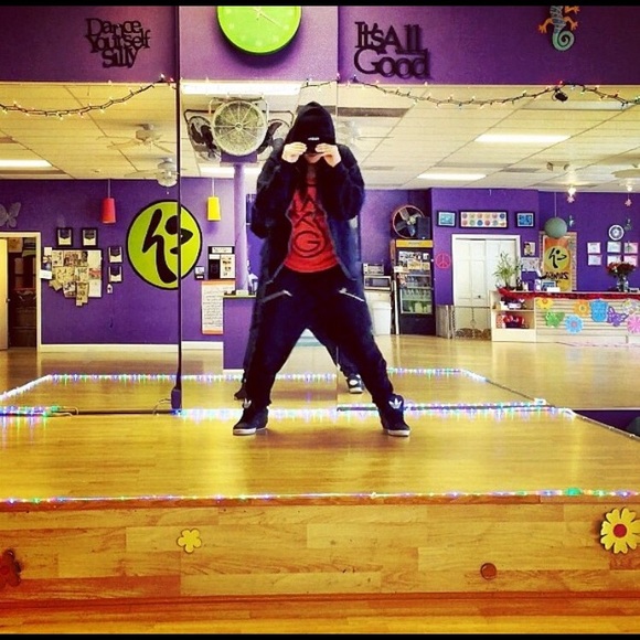 Meet your Posher, Sara - Picture 6 of 8